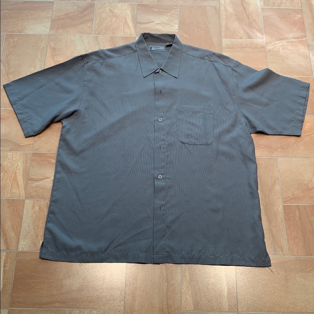 Pineapple Connection Men's Gray Casual Basic Short Sleeve Button Down Shirt